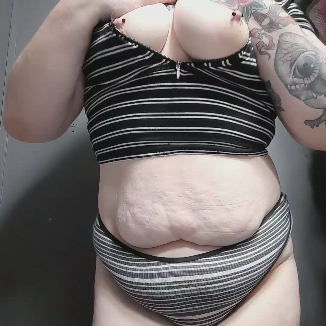 ??BLITZ?? <strong>@berblitz</strong> in big nipples saggy tits onlyfans pawg bbw porn video