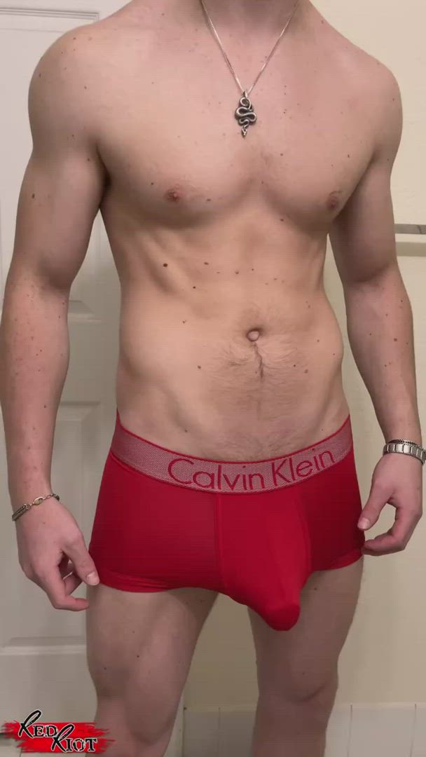 ?Red Riot? <strong>@redriotnsfw</strong> in porn video