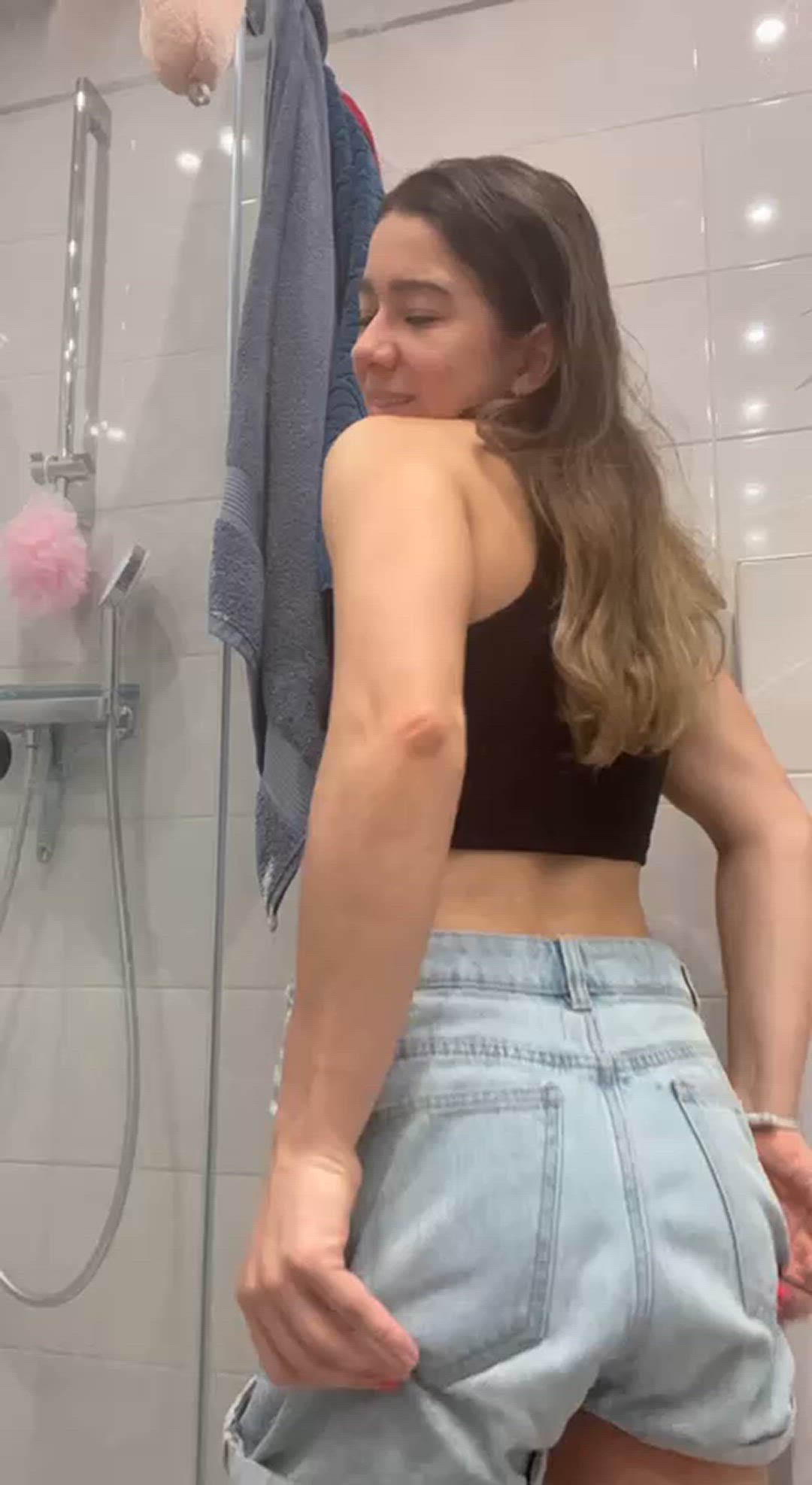 Abby <strong>@abbymulond</strong> in porn video