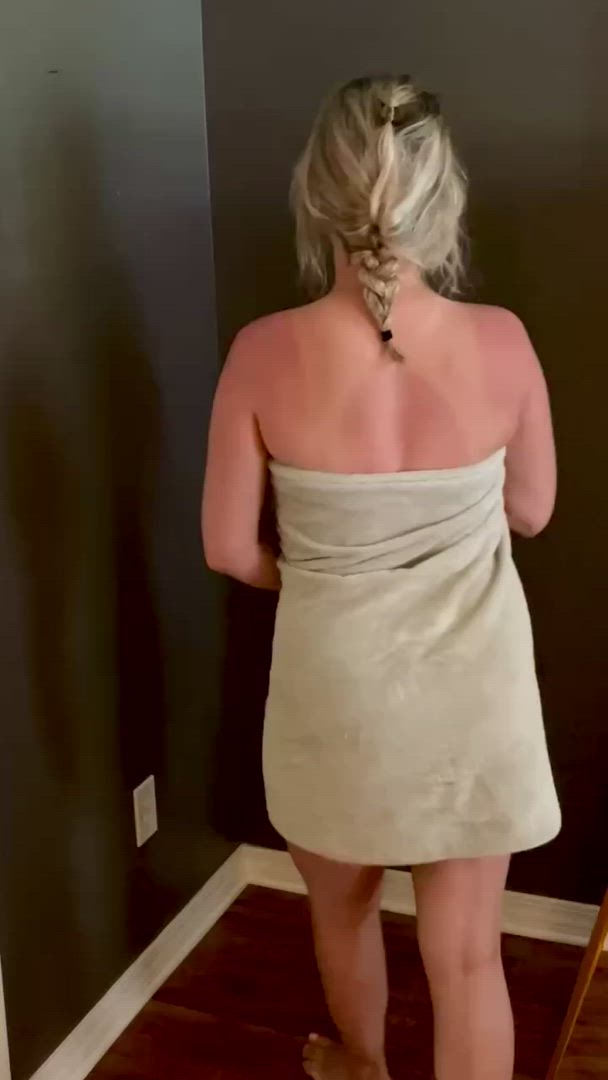 Acctfwb <strong>@accountforwifesbutt</strong> in bending over milf wife porn video