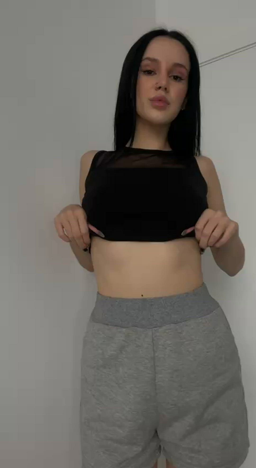Adelebee <strong>@adelebee</strong> in porn video