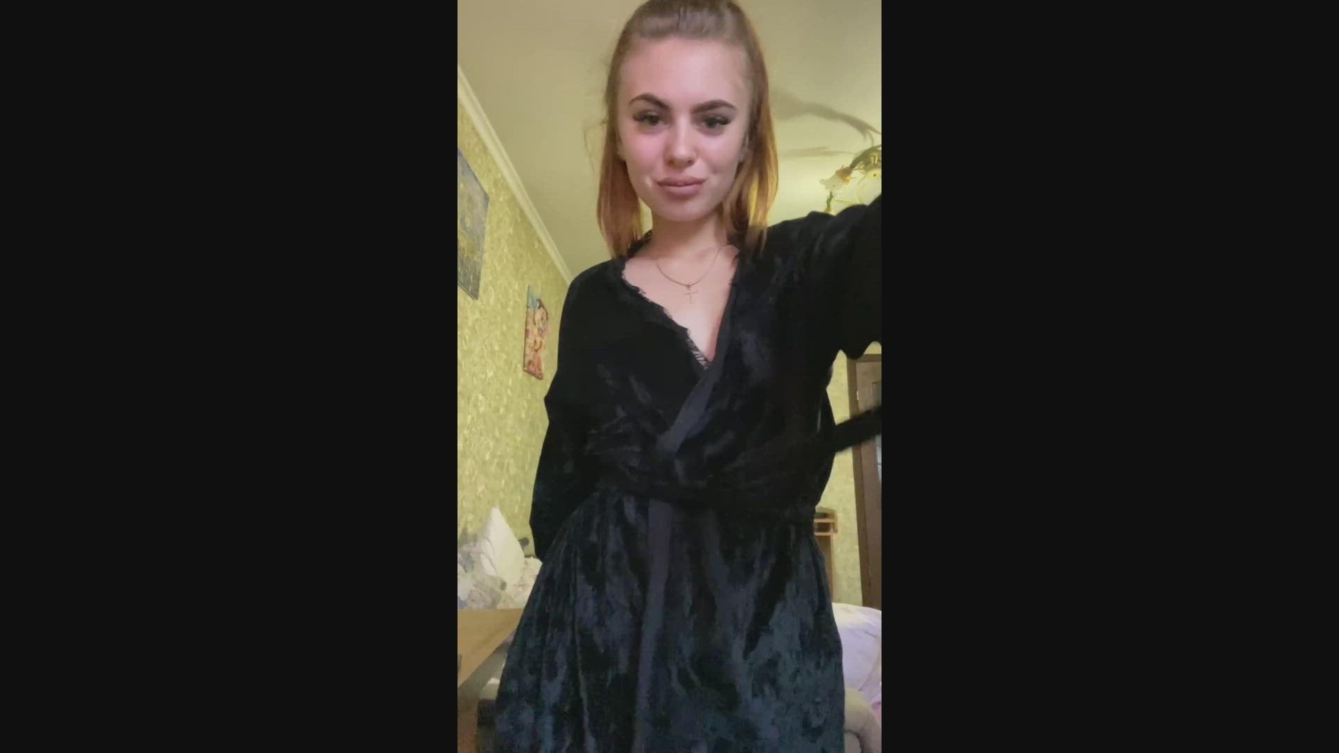 Alice <strong>@alice_love_18</strong> in porn video