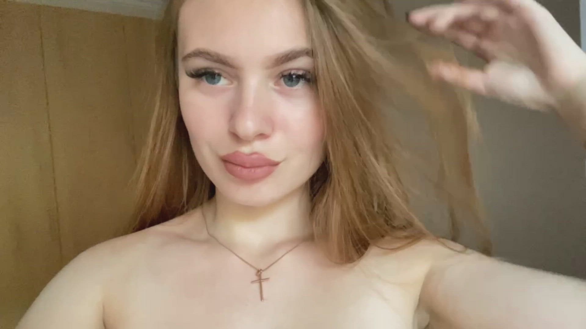 Alice ❤️ <strong>@alice_love_19</strong> in porn video