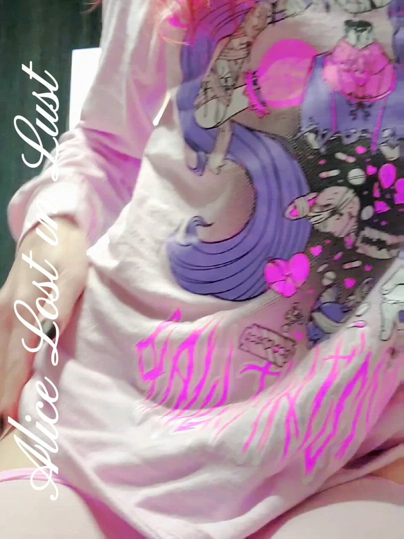 Alicelostinlust <strong>@lost.in.wonderandlust</strong> in thigh highs onlyfans cute porn video