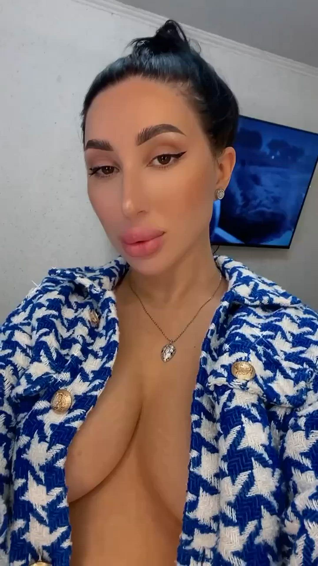 Alina Greys <strong>@action</strong> in porn video