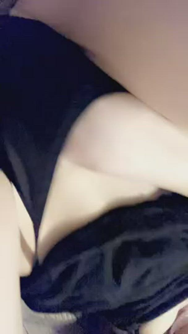 Aliyahrose21 <strong>@strawberrylove21</strong> in porn video