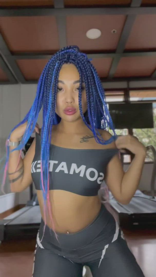 Amelia <strong>@amelia_clark</strong> in big ass asian boobs porn video