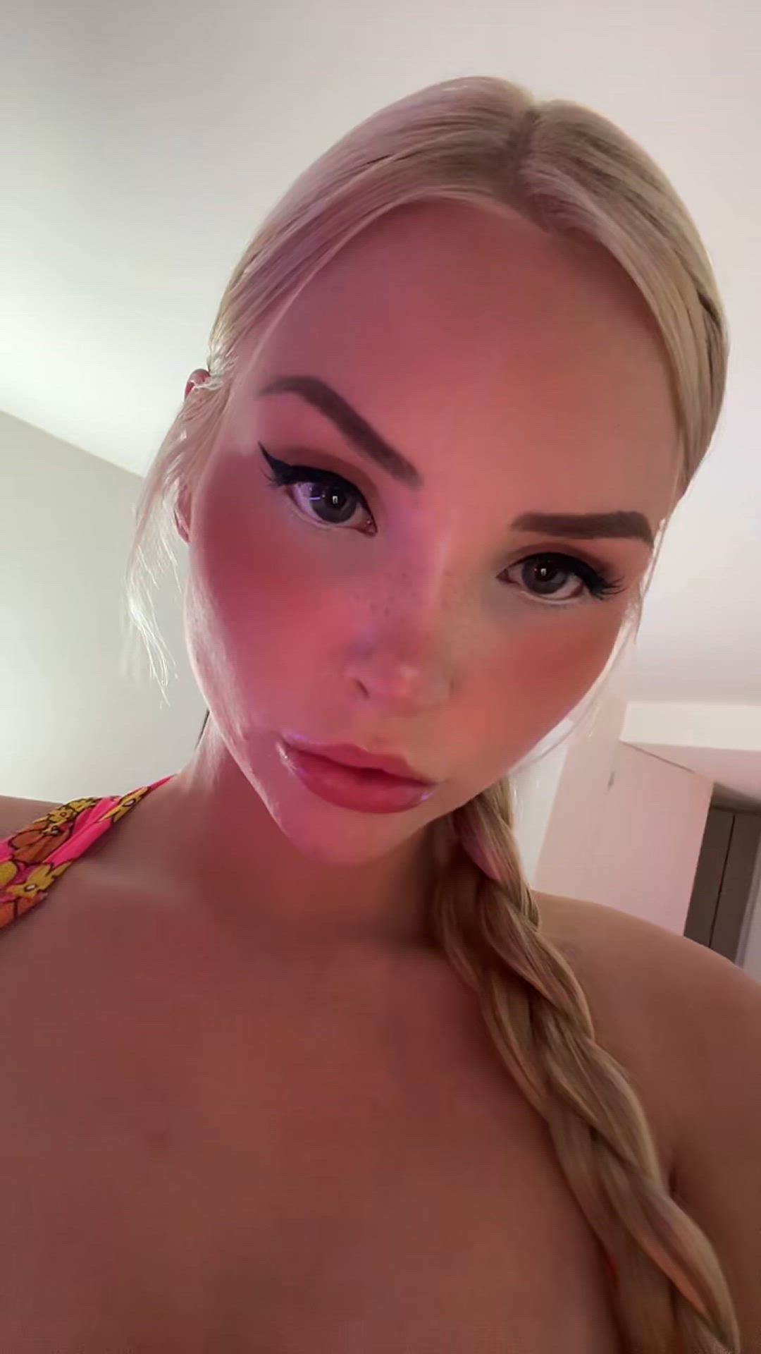 Amisweets <strong>@action</strong> in porn video