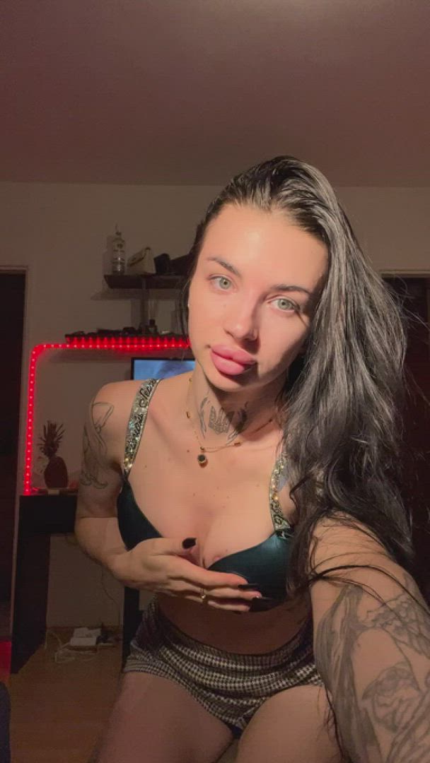 Anastasia Ivanova <strong>@anastasiaivanovaofficial</strong> in porn video