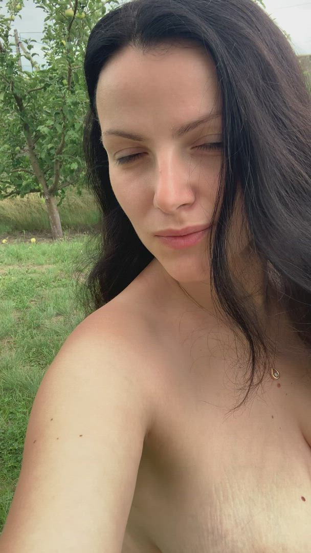 Anechka <strong>@anechka-ua</strong> in big natural tits brunette mom porn video
