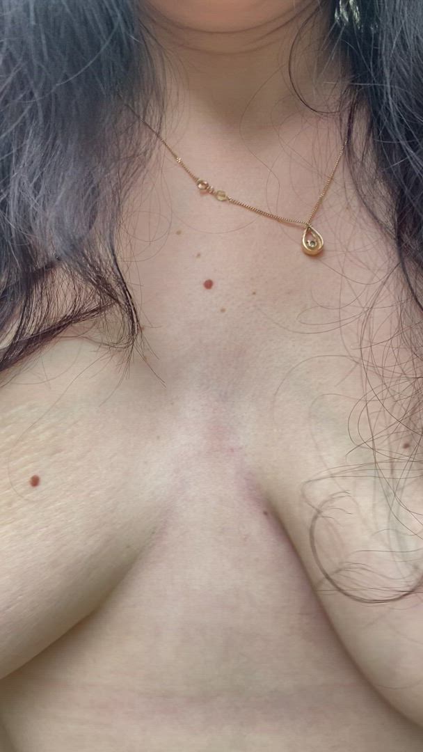 Anechka <strong>@anechka-ua</strong> in natural tits smile mom porn video