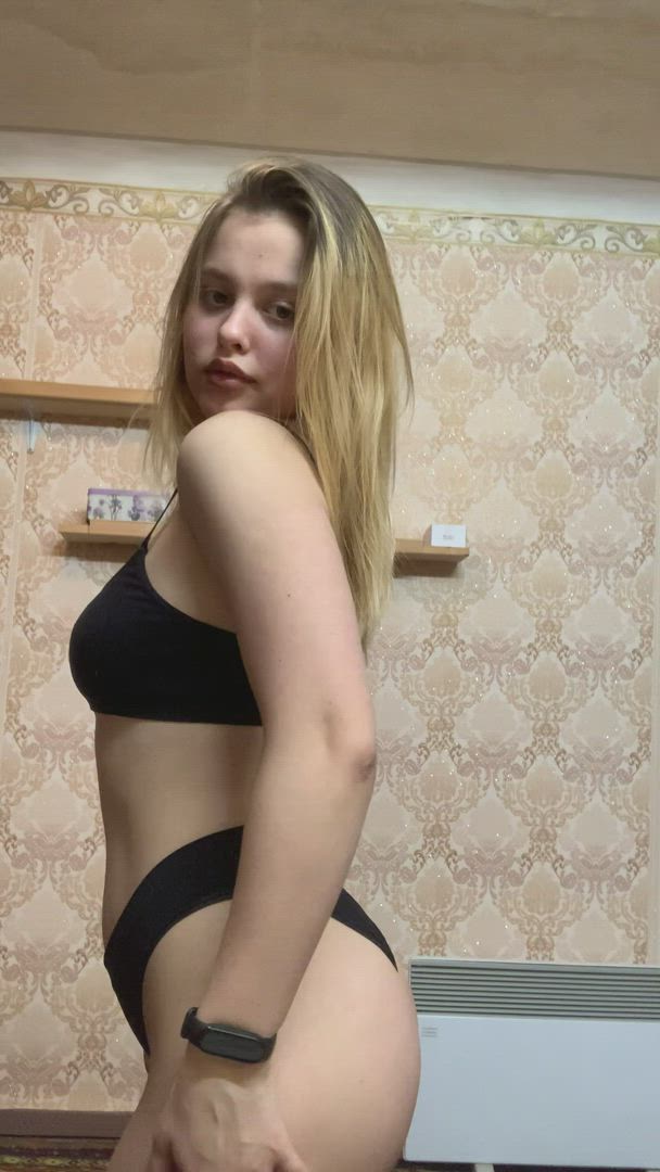 Annarouban <strong>@anna-mira</strong> in porn video