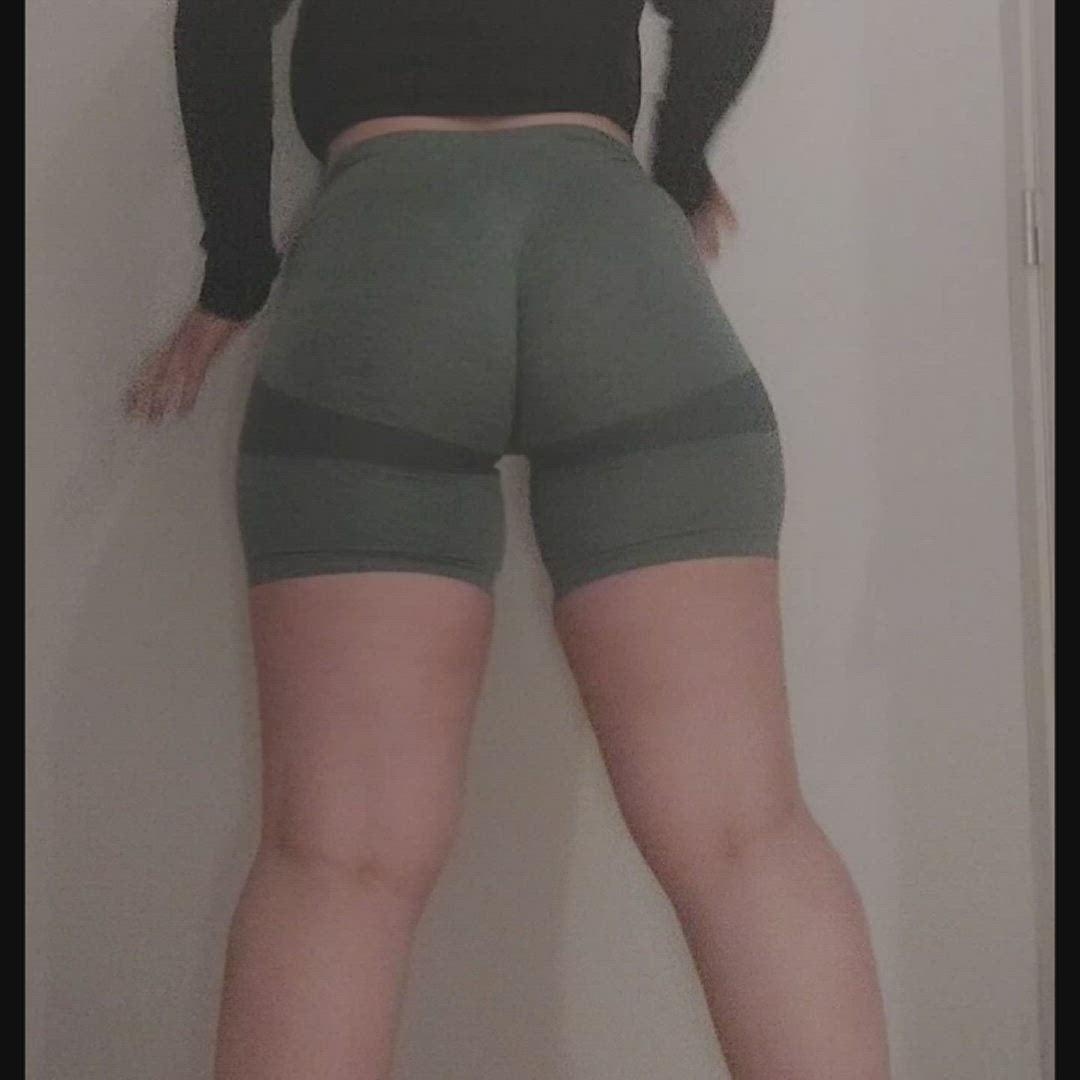Ariellemylittlemermaid <strong>@my-little-mermaid</strong> in big ass tease porn video