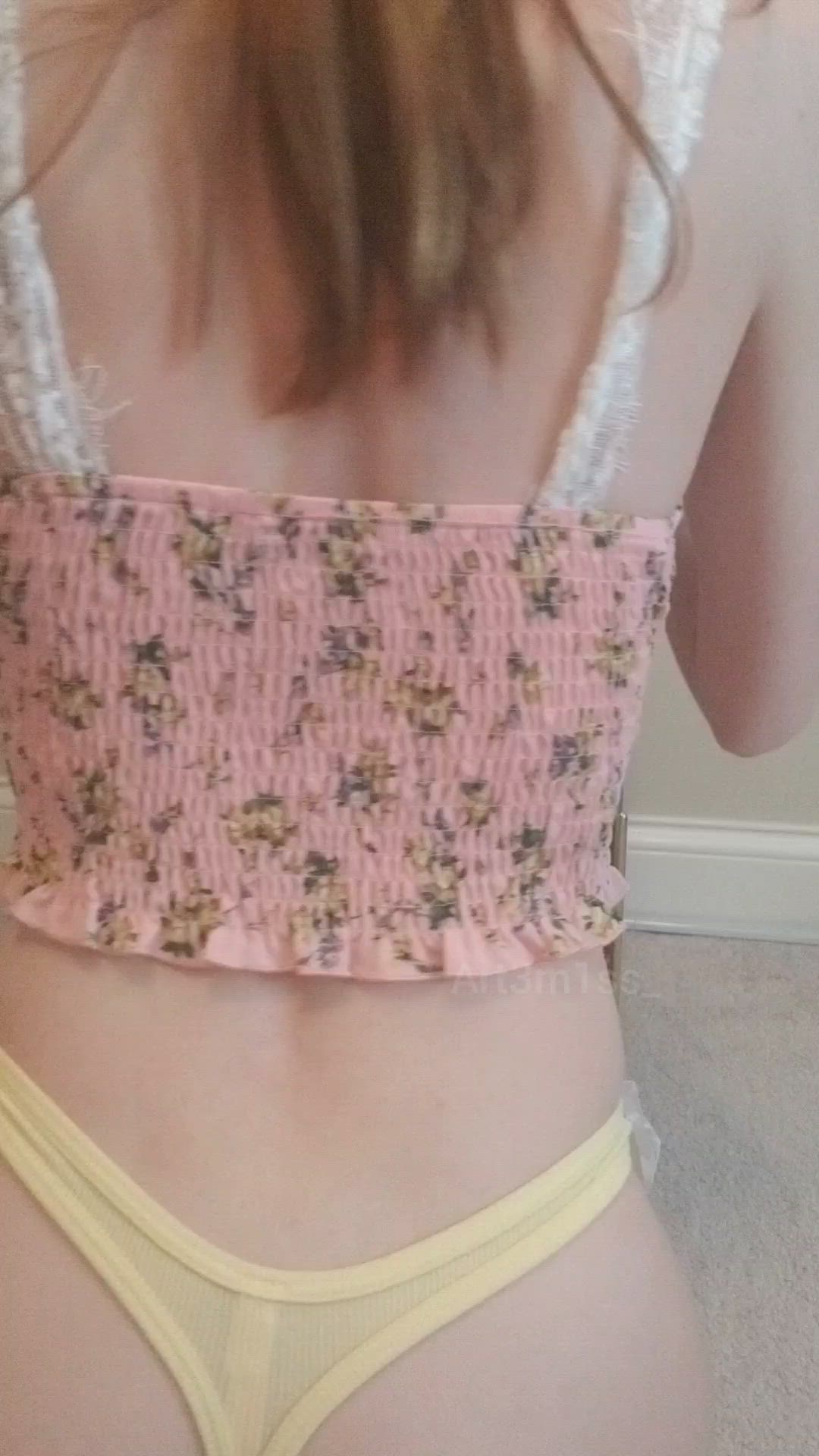 Art3m1ss <strong>@nicolessecret</strong> in porn video