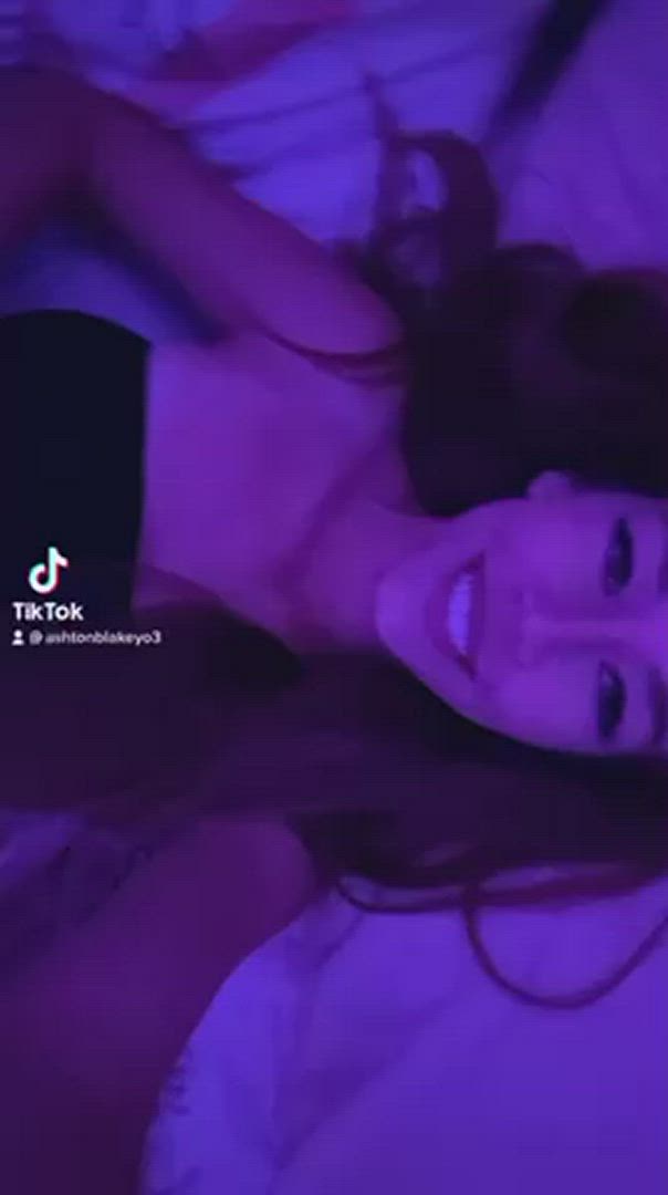 Ashton <strong>@ashtonblakexoxo</strong> in titty drop big tits onlyfans tanlines tiktok boobs porn video