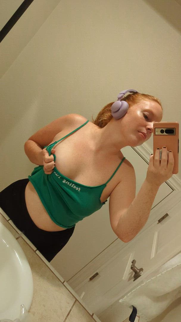 Aspriteinbloom <strong>@aspriteinbloom</strong> in porn video