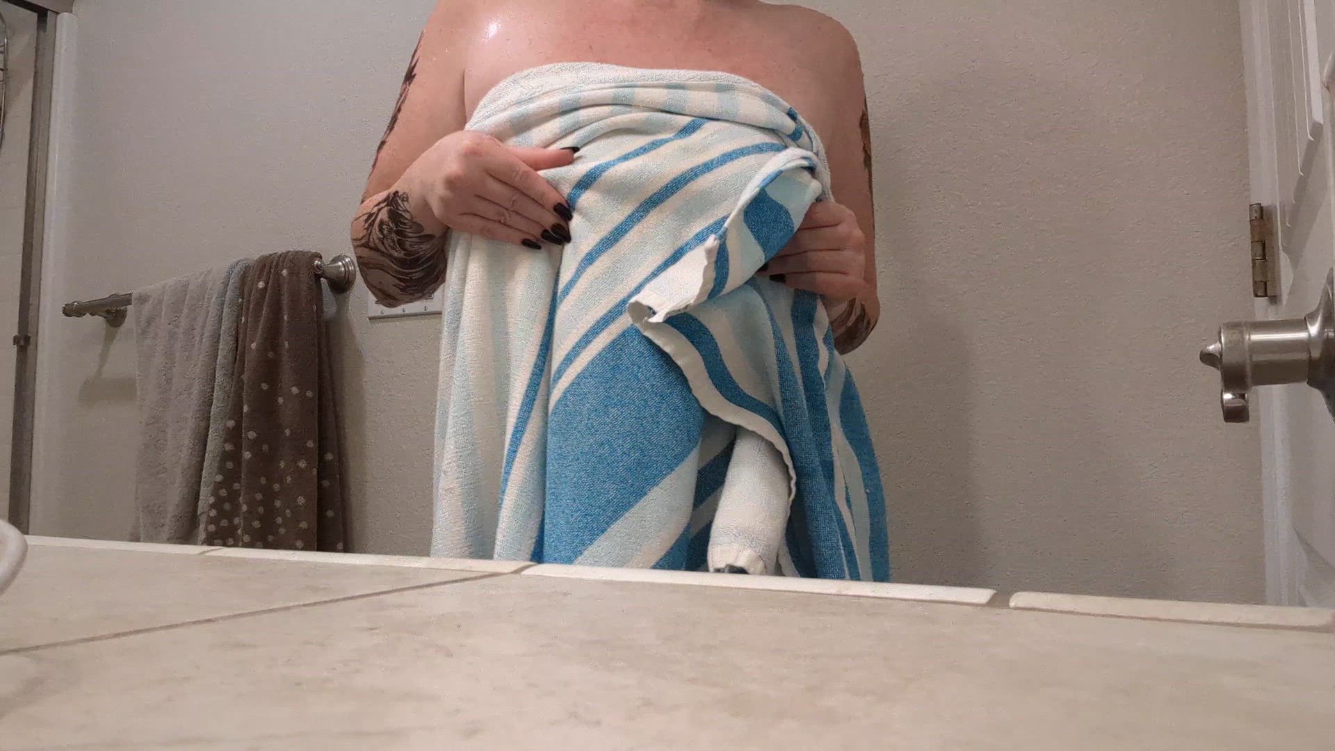 Aspriteinbloom <strong>@aspriteinbloom</strong> in natural tits shower porn video