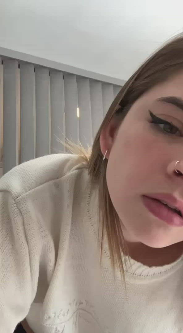 Astridf <strong>@astridfoxx</strong> in porn video