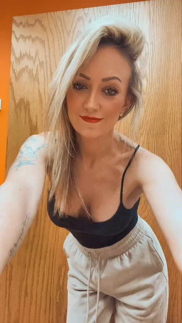 Athenarose <strong>@therealathena18</strong> in porn video