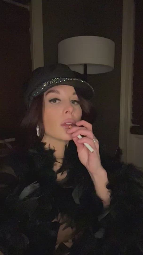 Athensdaddy <strong>@smokingbabygirl99</strong> in porn video