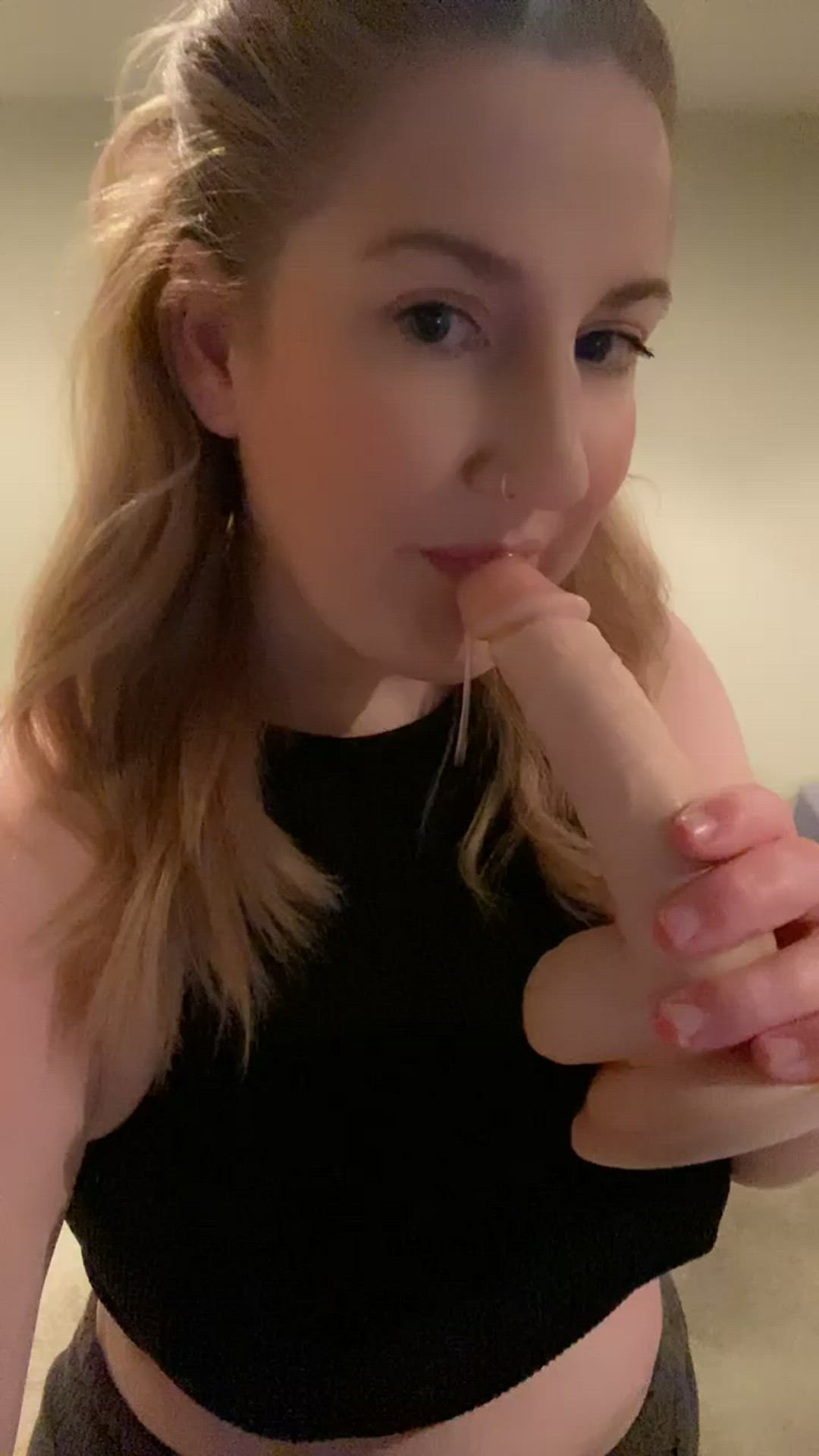 Azilehteb <strong>@eliza_beth864</strong> in porn video