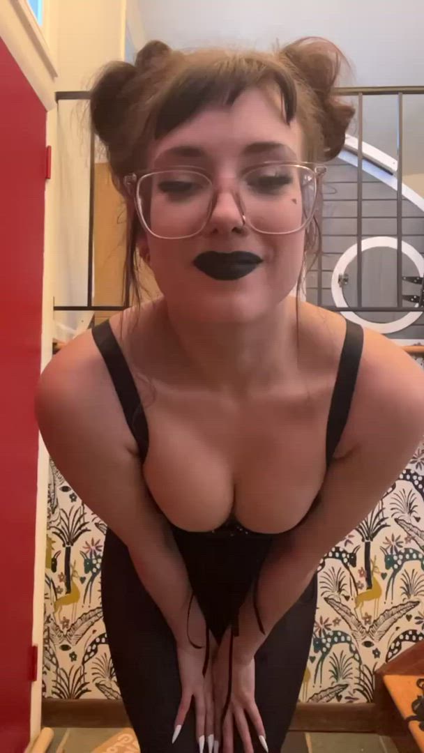 BeatriceBunny <strong>@bifocalbunnies</strong> in porn video