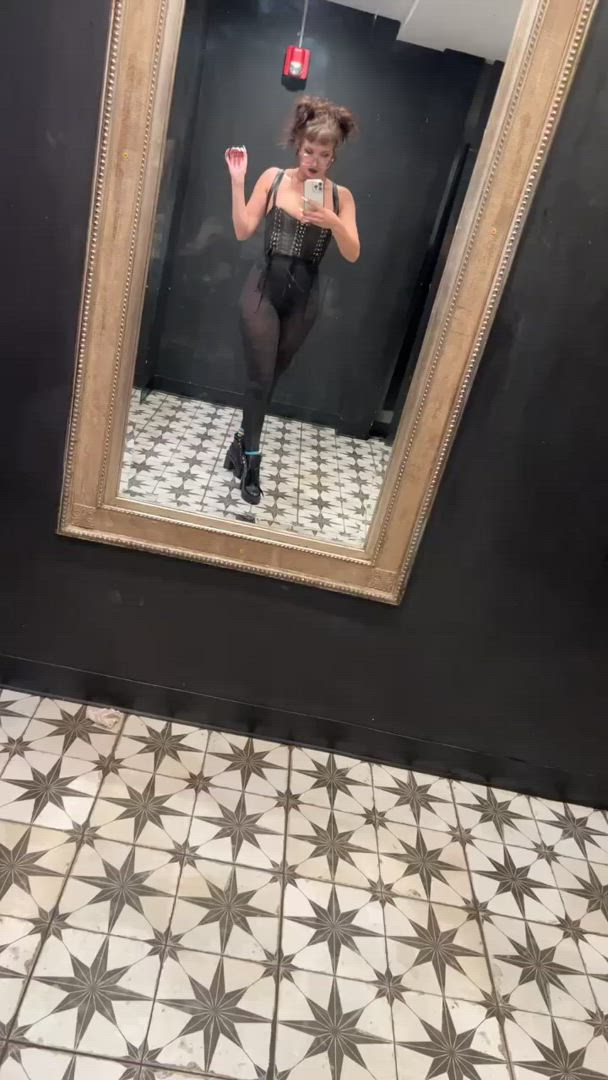 BeatriceBunny <strong>@bifocalbunnies</strong> in porn video