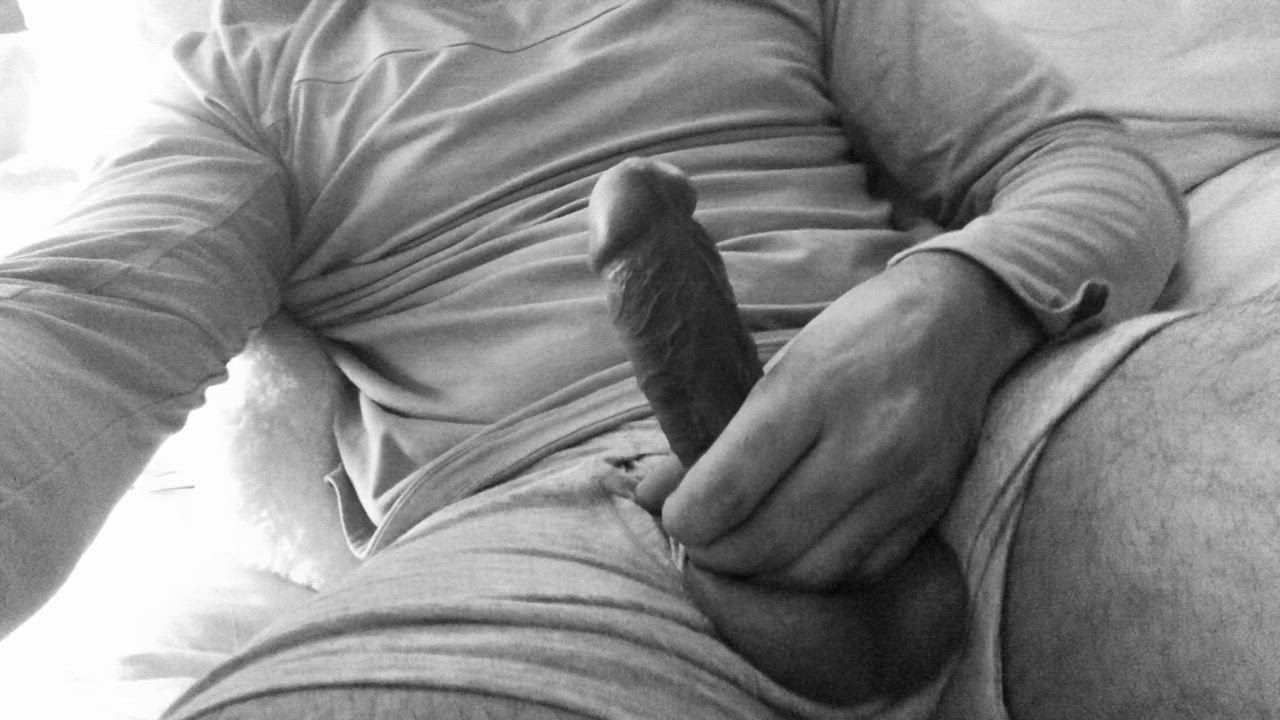 Bedroom bull <strong>@bbrazilianc</strong> in worship cock smoking bbc porn video