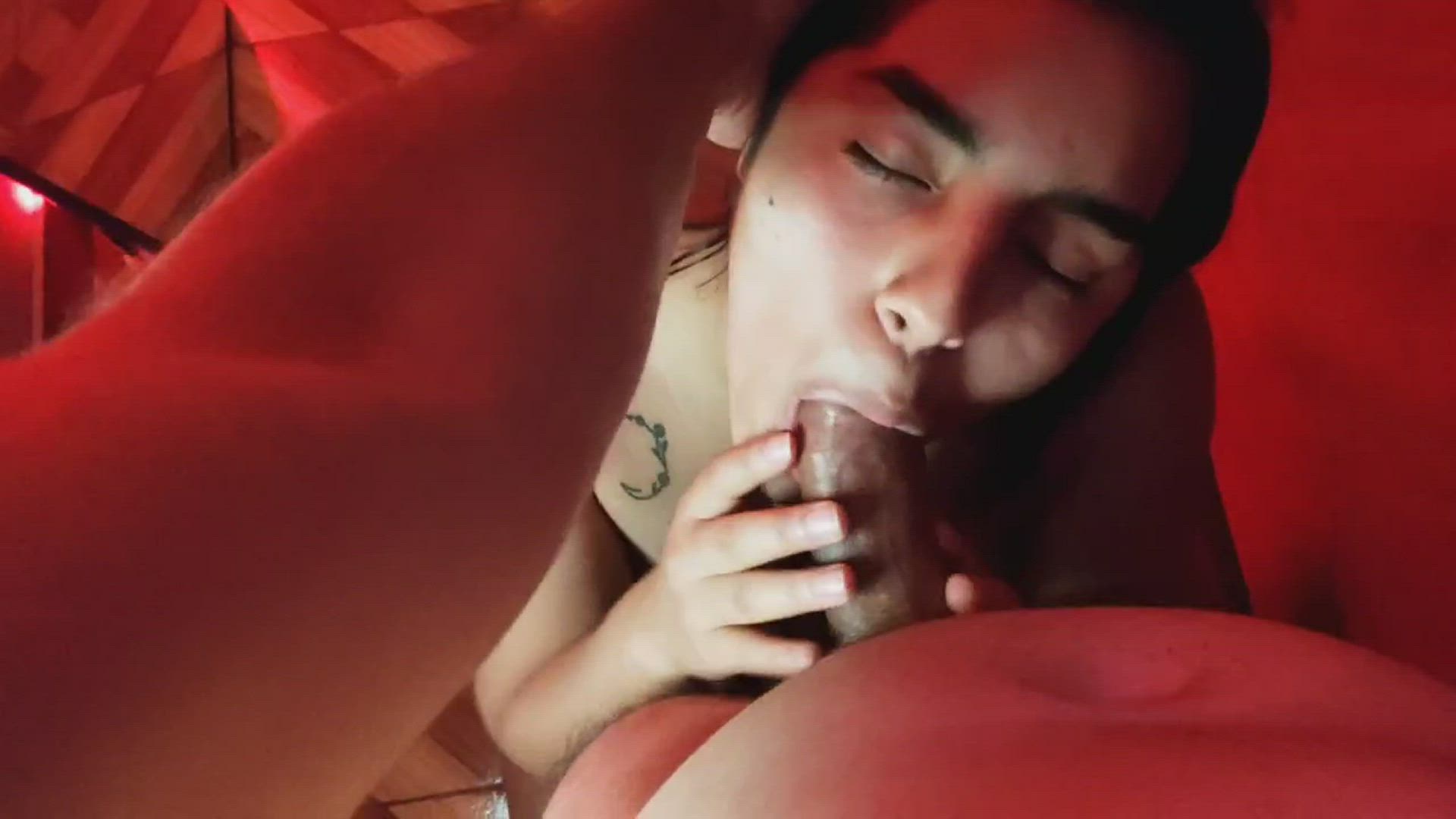 Beibitch <strong>@tofii</strong> in big dick oral sex porn video
