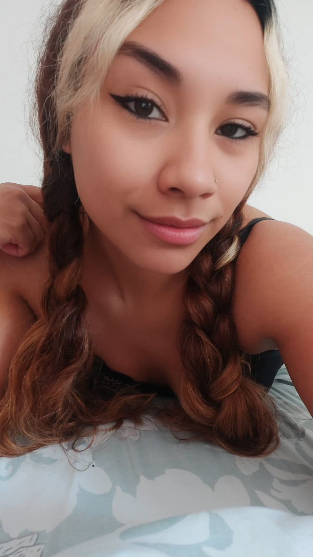 Bella-cruz <strong>@iam_bellacruzoxo</strong> in porn video