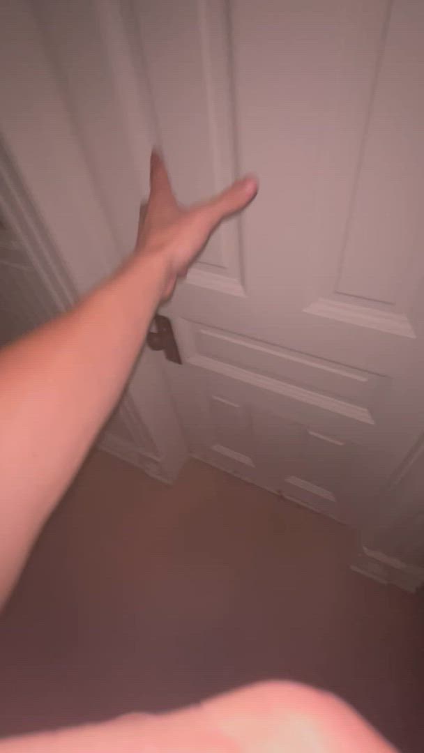 Bellabluntz <strong>@bellabluntz</strong> in masturbating big ass shower porn video