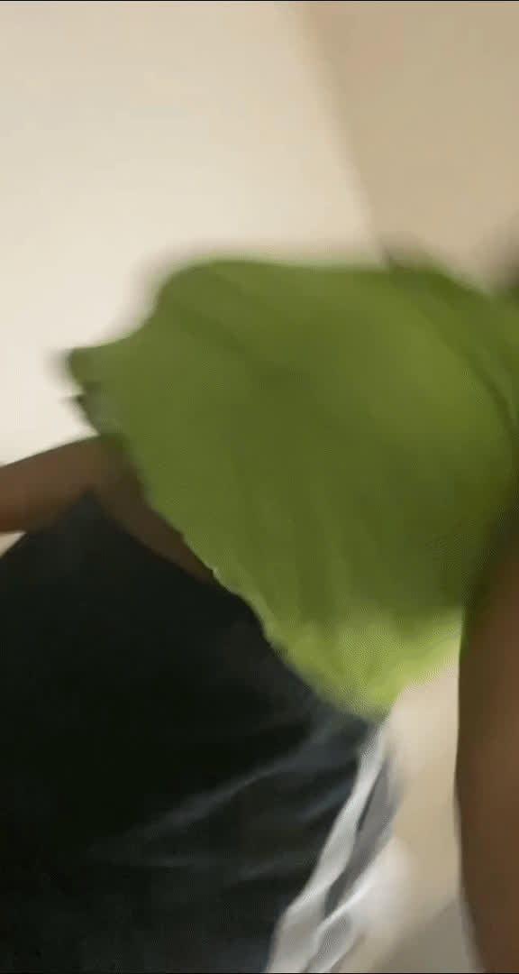 Berrilove <strong>@berrilove</strong> in big ass amateur booty porn video