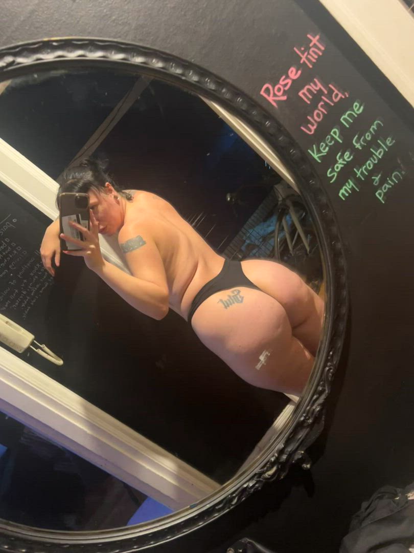 Bettybrat <strong>@bettybrat</strong> in big ass goth porn video
