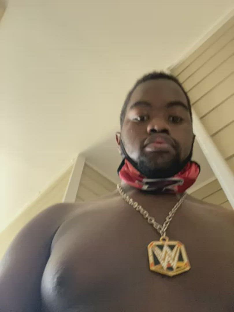 Big Daddy Devin <strong>@devin_18</strong> in porn video