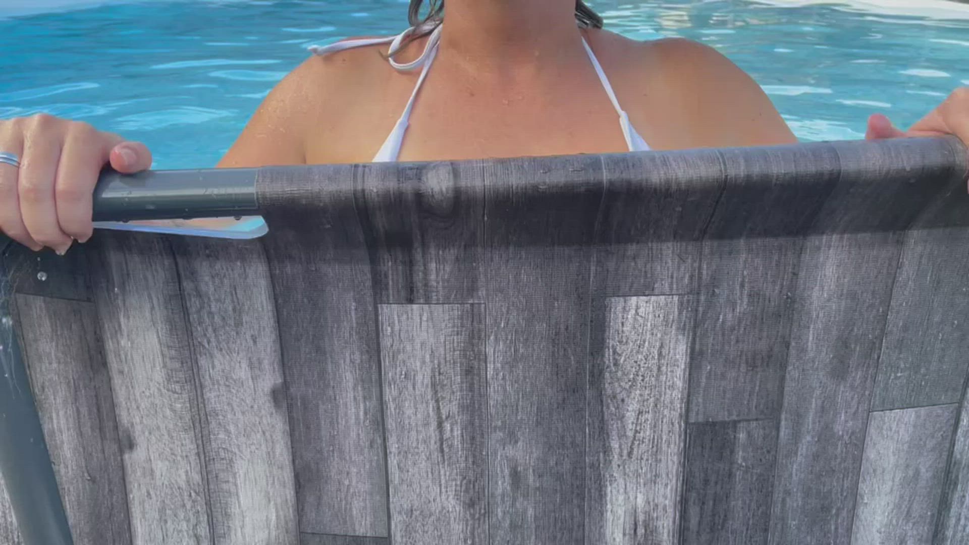 Blonde Busty Hotwife <strong>@theallnaturalhotwife</strong> in big bouncing tits bikini boobs porn video