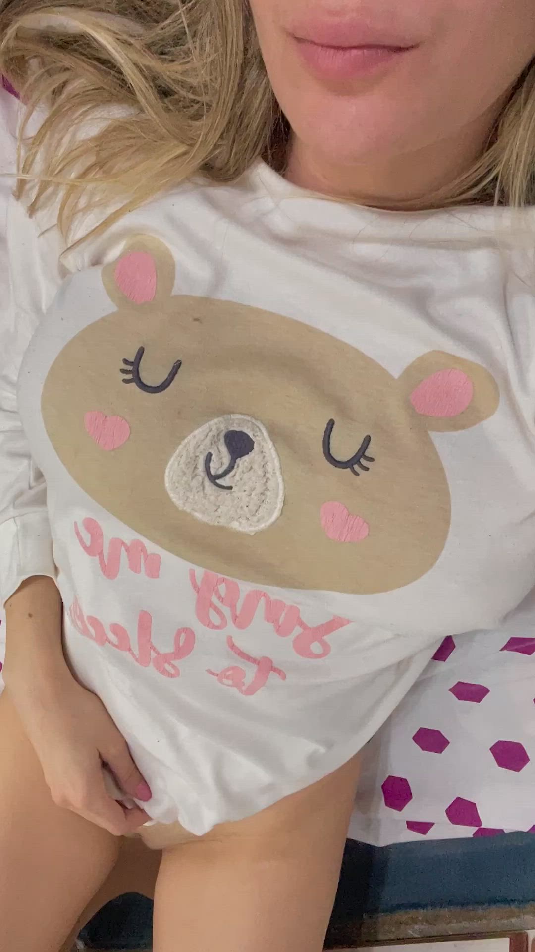 Bluehut <strong>@emilyzoe2030</strong> in natural tits amateur blonde porn video