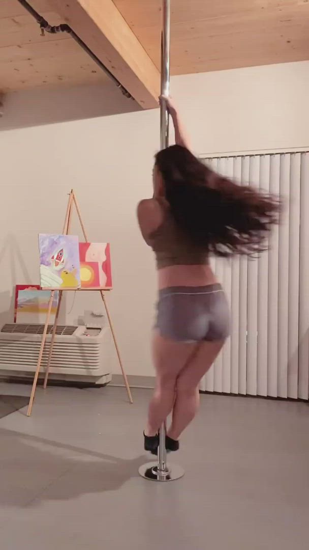 Brickedup420 <strong>@stonenbone420</strong> in r/asiansgonewild pole dance filipina onlyfans porn video