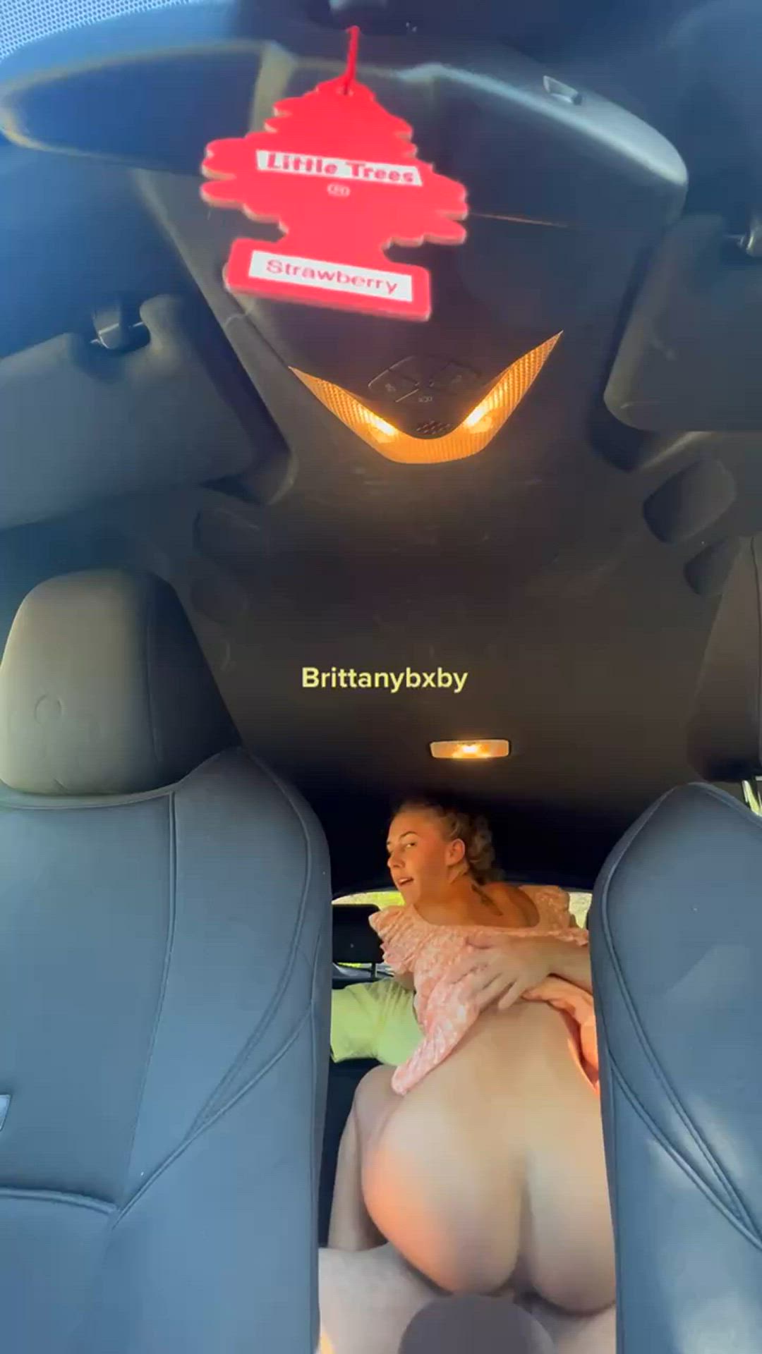 Brittanybxby <strong>@britttttavery</strong> in porn video