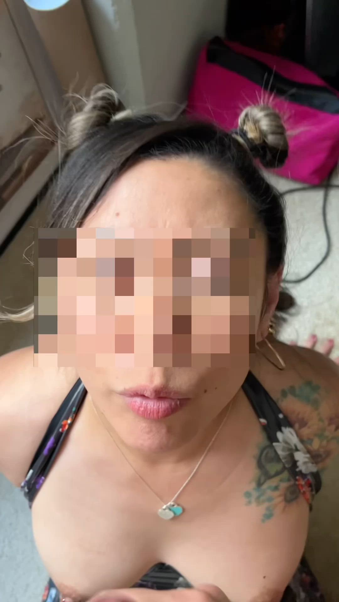 Busyxlilxbee <strong>@busyxlilxbee</strong> in porn video