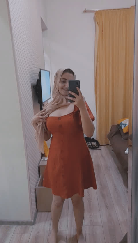 Celine <strong>@celinecinnamon</strong> in titty drop boobs dress porn video