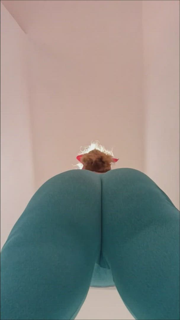 Clara Cerejinha <strong>@cerejinha</strong> in yoga pants hotwife blonde porn video