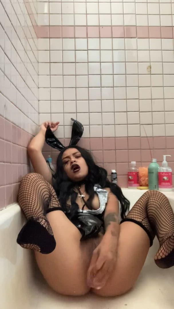 Clemthenymph <strong>@graveyardmamixx</strong> in porn video