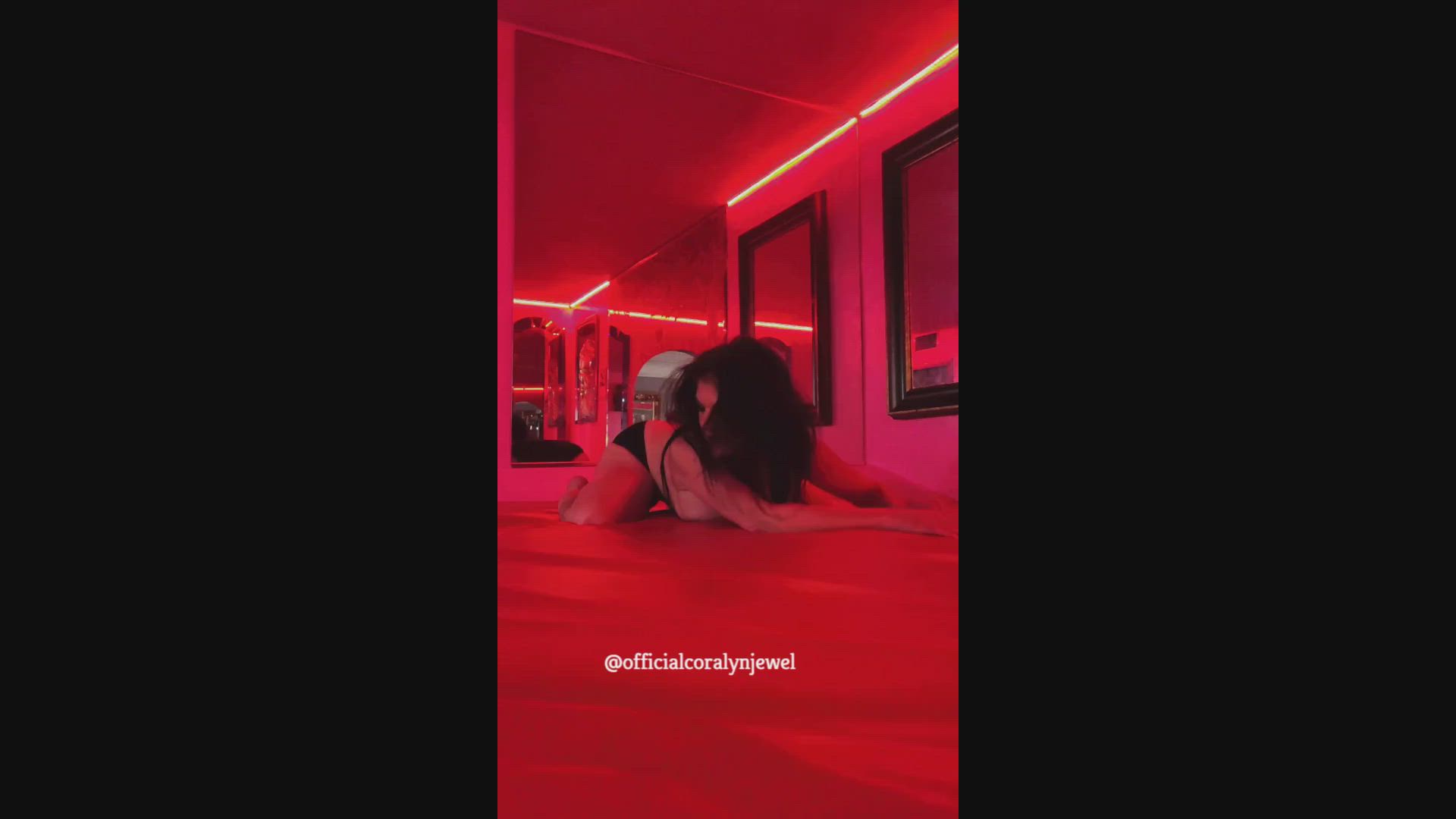 Coralynjewel <strong>@officialcoralynjewel</strong> in porn video