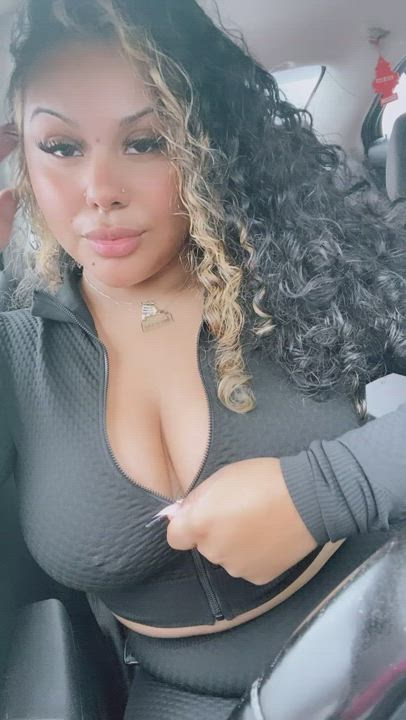 Cubanmami02  <strong>@cubanmamio2</strong> in titty drop big tits latina thick porn video