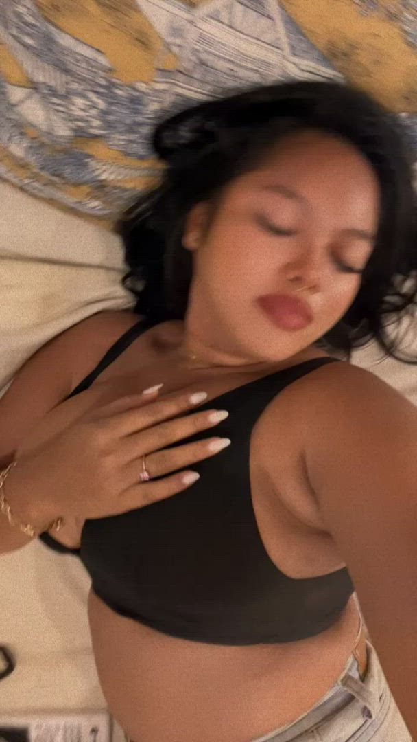 Curvymoanaaa <strong>@curvymoanaaa</strong> in porn video