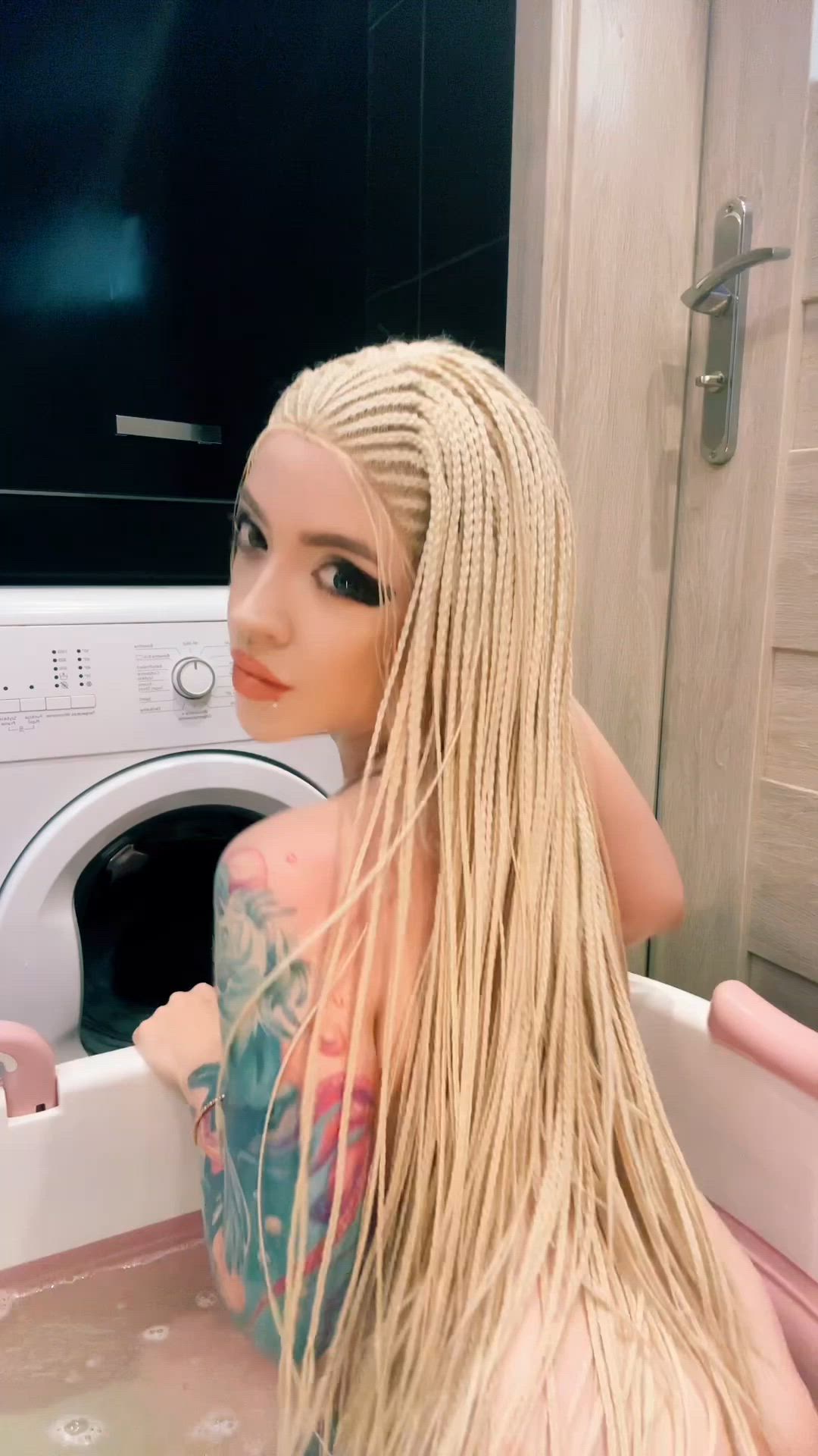 Cutewolfie <strong>@vvolfie_</strong> in porn video
