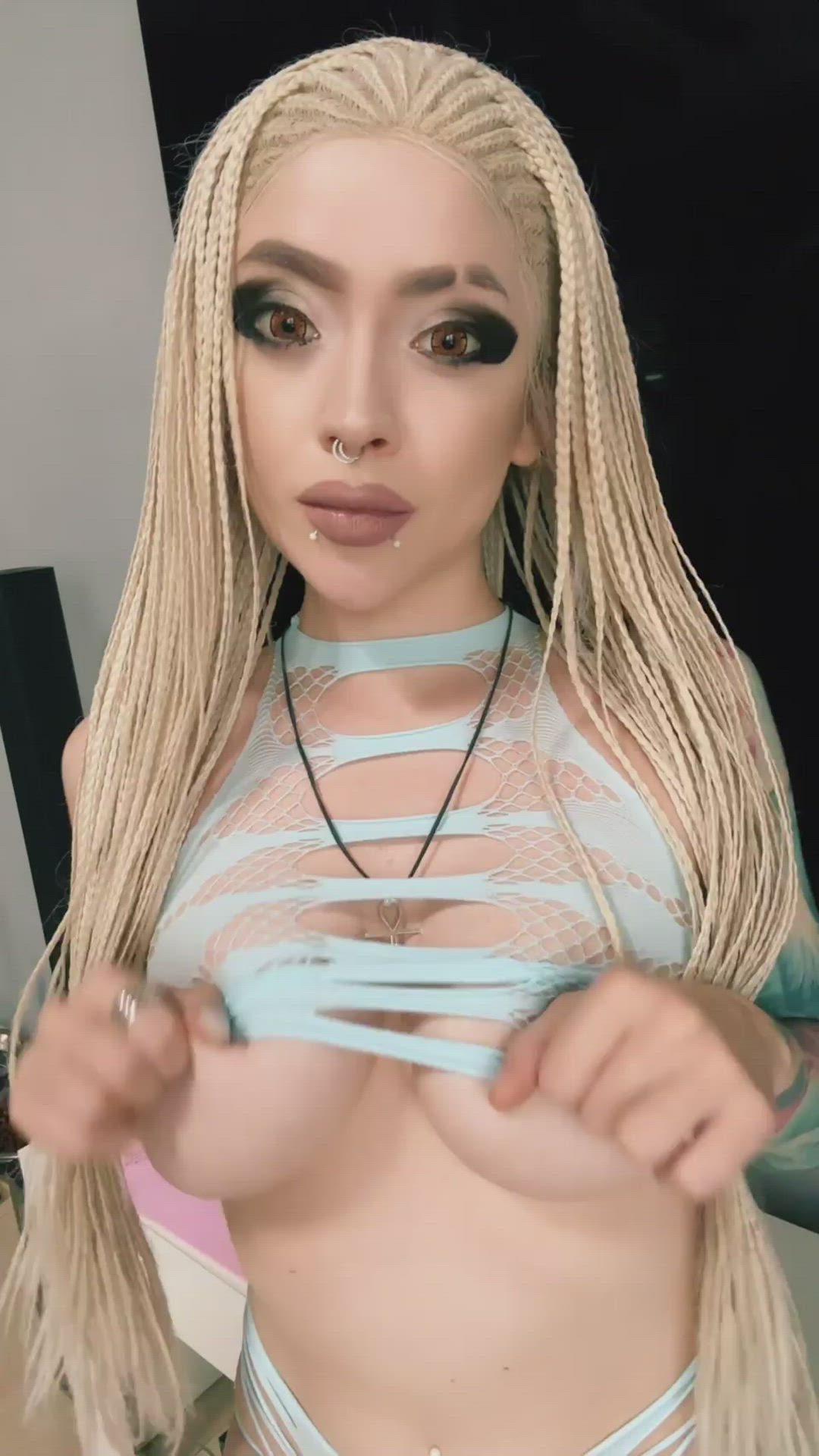 Cutewolfie <strong>@vvolfie_</strong> in big tits boobs porn video