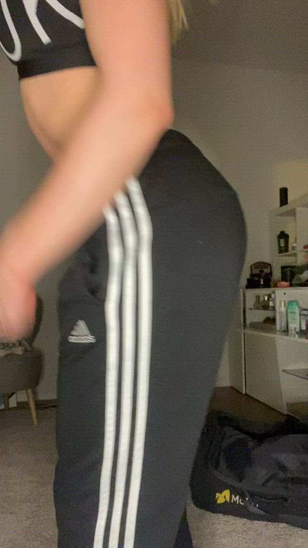 Cutezoee <strong>@cutezoe</strong> in onlyfans big ass porn video