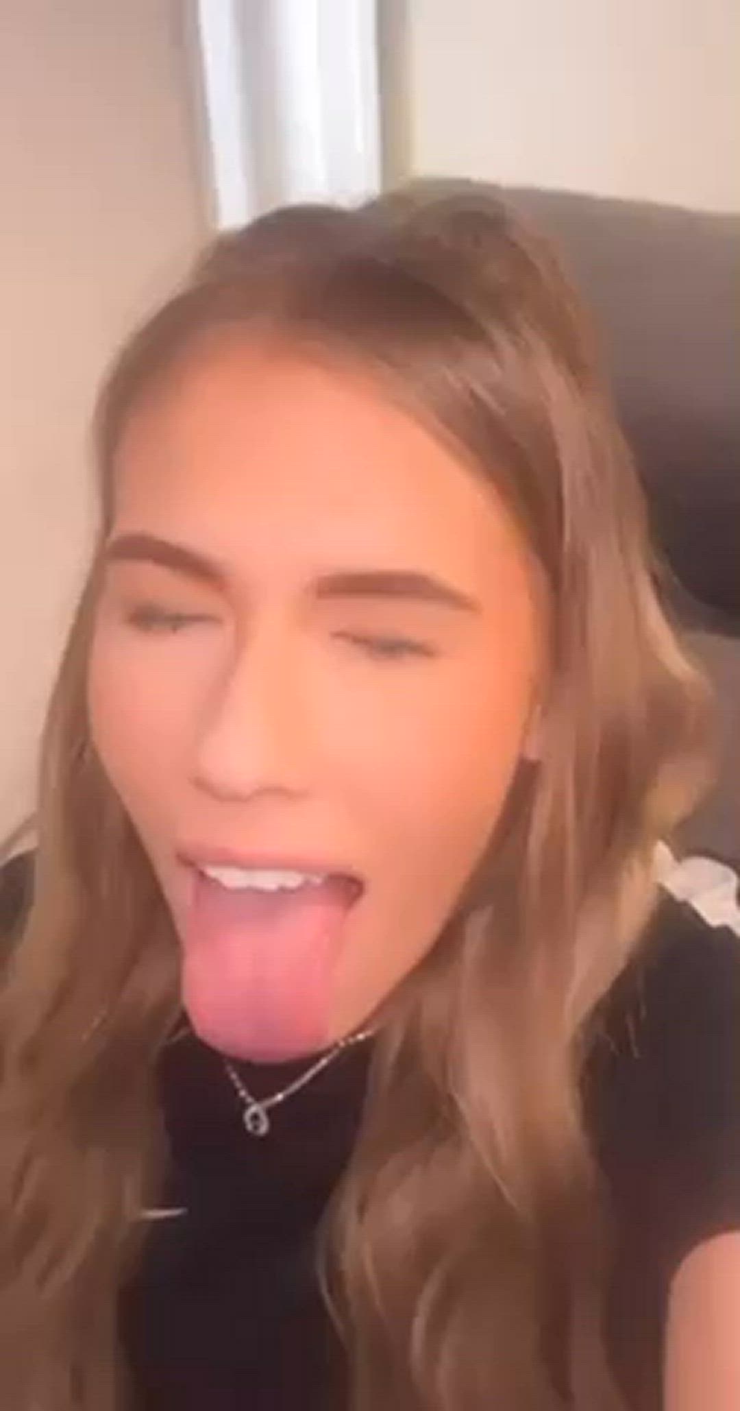 Dadzlittlesecret <strong>@shannonsecret</strong> in porn video