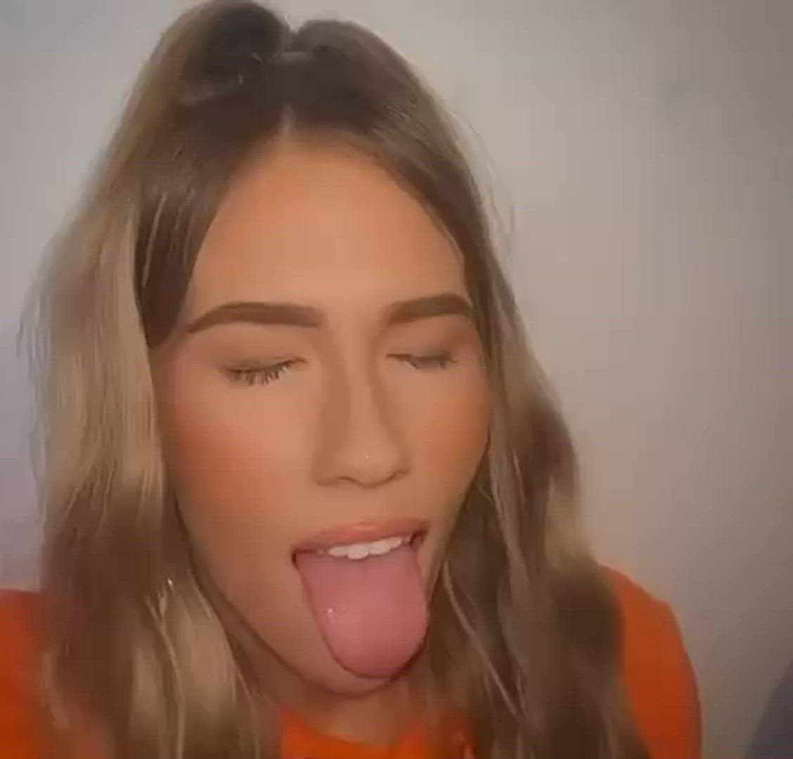 Dadzlittlesecret <strong>@shannonsecret</strong> in porn video